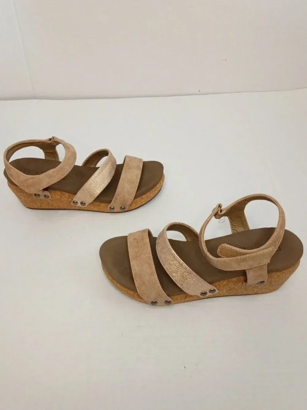 Boutique by Corkys Cona Metallic Strappy Wedge Sandals Size Women's 8 - Picture 2 of 7